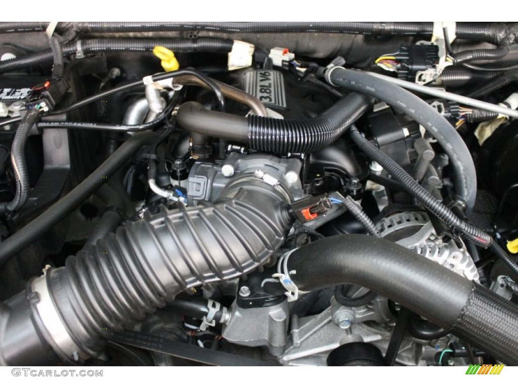 2007 Jeep Wrangler Unlimited Sahara 4x4 3.8 Liter OHV 12-Valve V6 Engine Photo #77595339