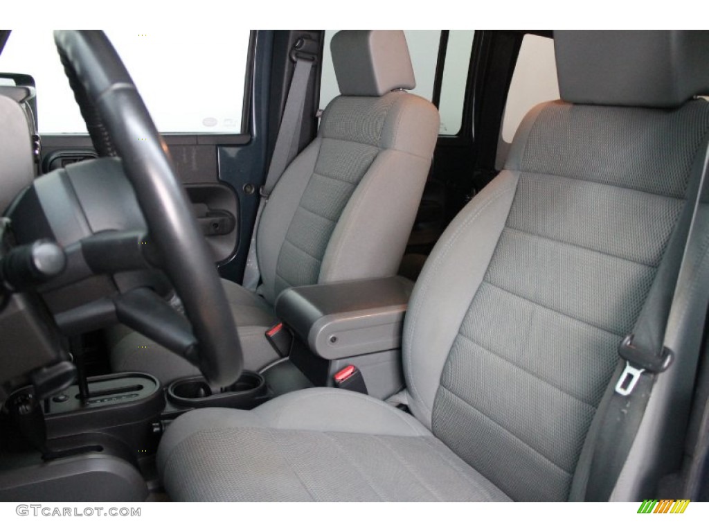 2007 Jeep Wrangler Unlimited Sahara 4x4 Front Seat Photo #77595364