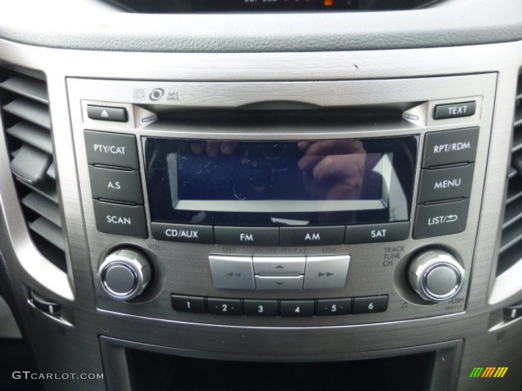 2013 Subaru Outback 2.5i Controls Photo #77596281