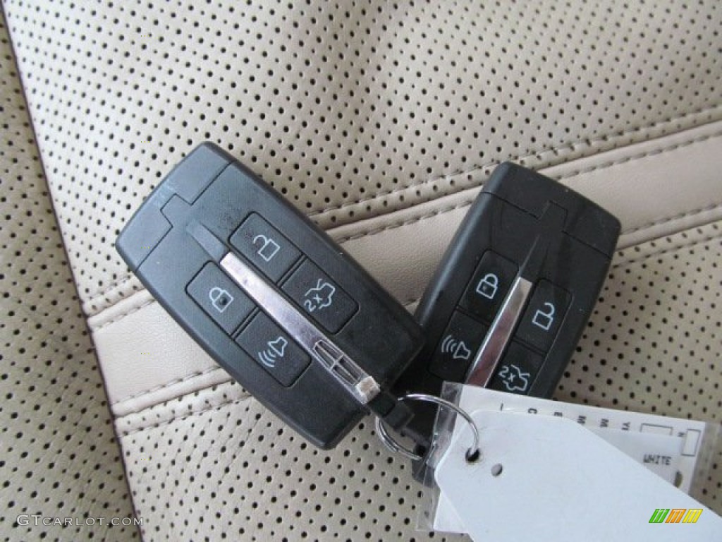 2010 Lincoln MKS EcoBoost AWD Keys Photos