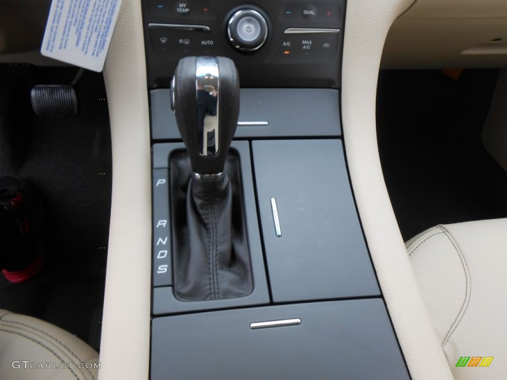 2013 Ford Taurus SEL Transmission Photos