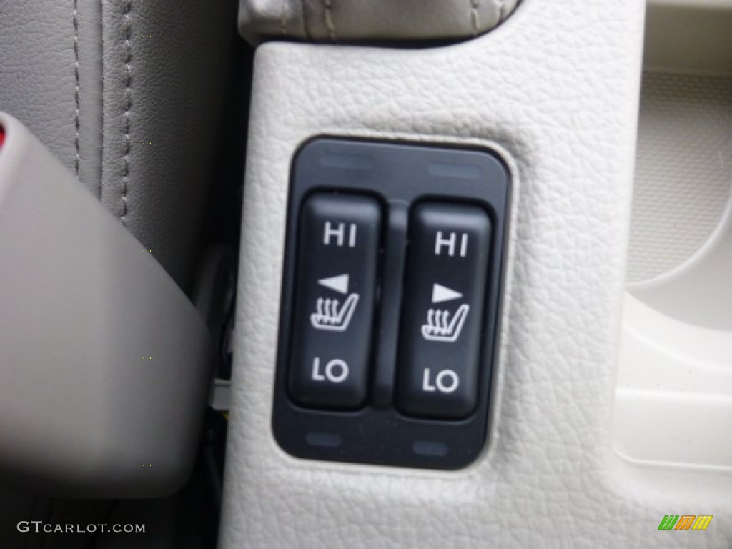 2013 Subaru Impreza 2.0i Limited 4 Door Controls Photo #77599573