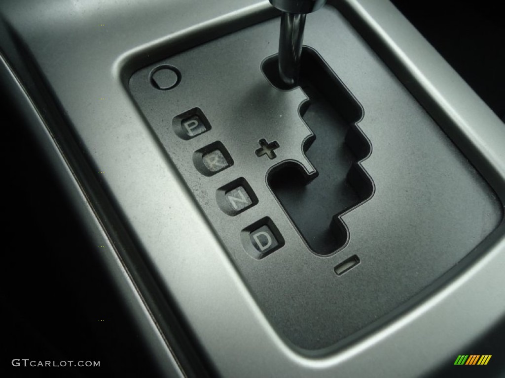 2010 Impreza 2.5i Premium Sedan - Spark Silver Metallic / Carbon Black photo #26