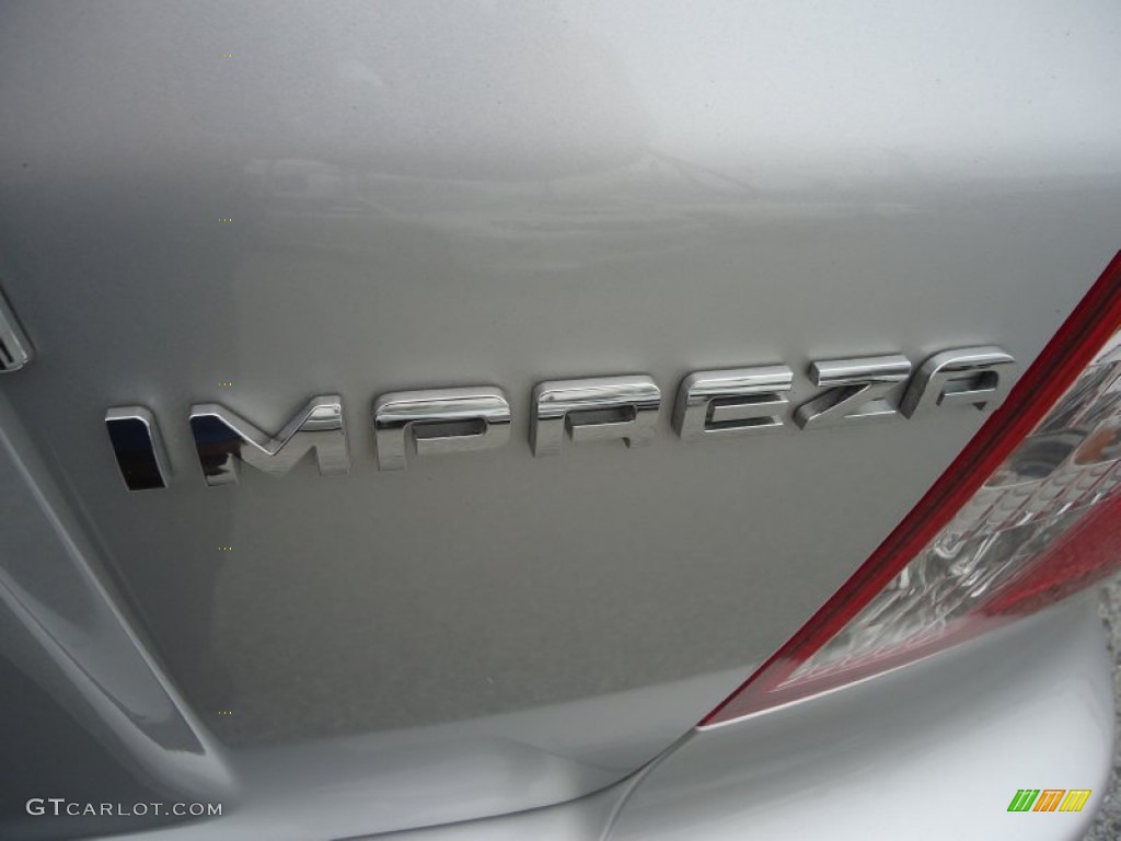 2010 Impreza 2.5i Premium Sedan - Spark Silver Metallic / Carbon Black photo #36