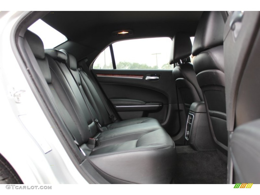 2012 300 Limited - Bright Silver Metallic / Black photo #20