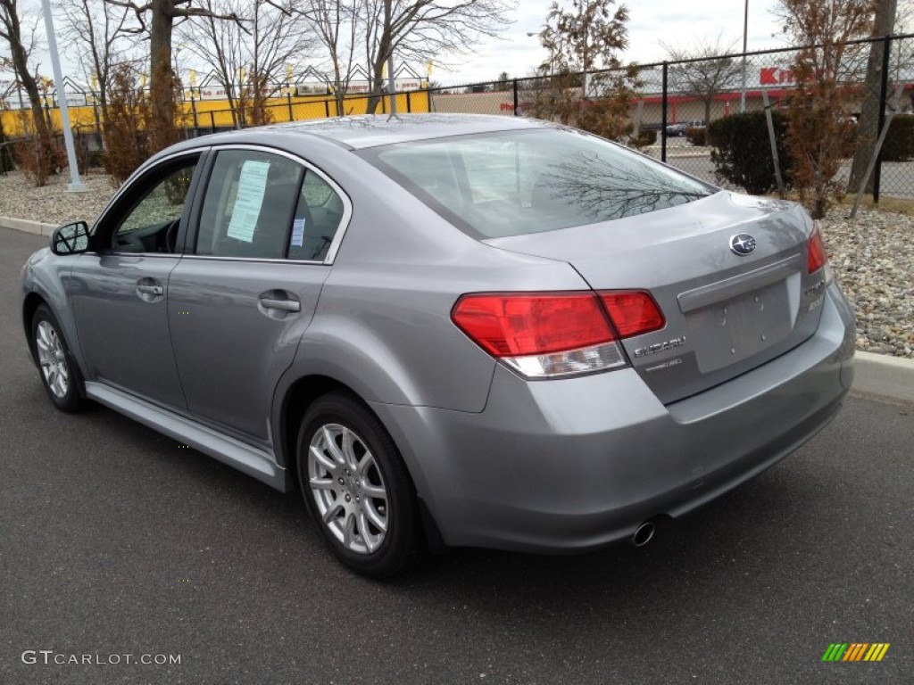 2010 Legacy 2.5i Premium Sedan - Steel Silver Metallic / Off Black photo #5