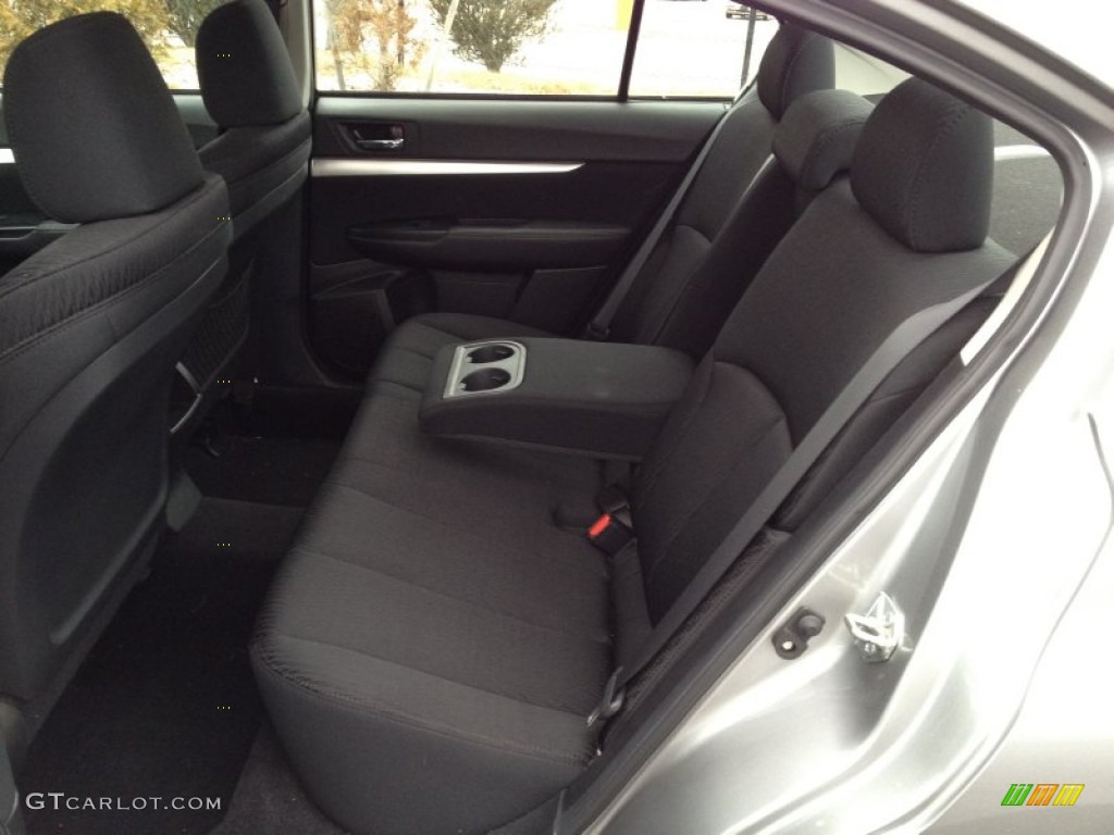 2010 Legacy 2.5i Premium Sedan - Steel Silver Metallic / Off Black photo #7