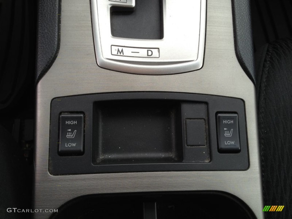 2010 Legacy 2.5i Premium Sedan - Steel Silver Metallic / Off Black photo #12