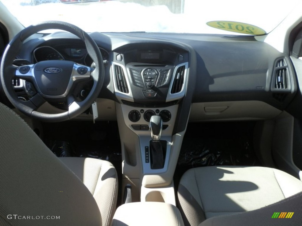 2012 Ford Focus SE 5-Door Stone Dashboard Photo #77603868