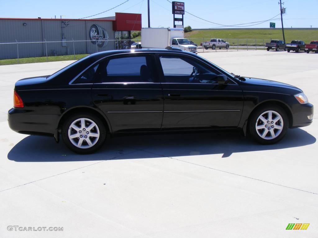 2001 Avalon XLS - Black / Stone photo #5