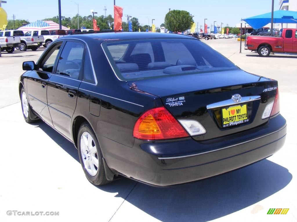 2001 Avalon XLS - Black / Stone photo #8