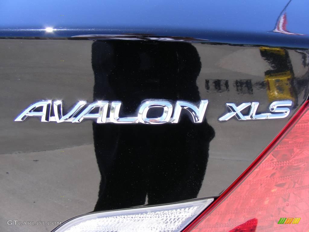 2001 Avalon XLS - Black / Stone photo #11