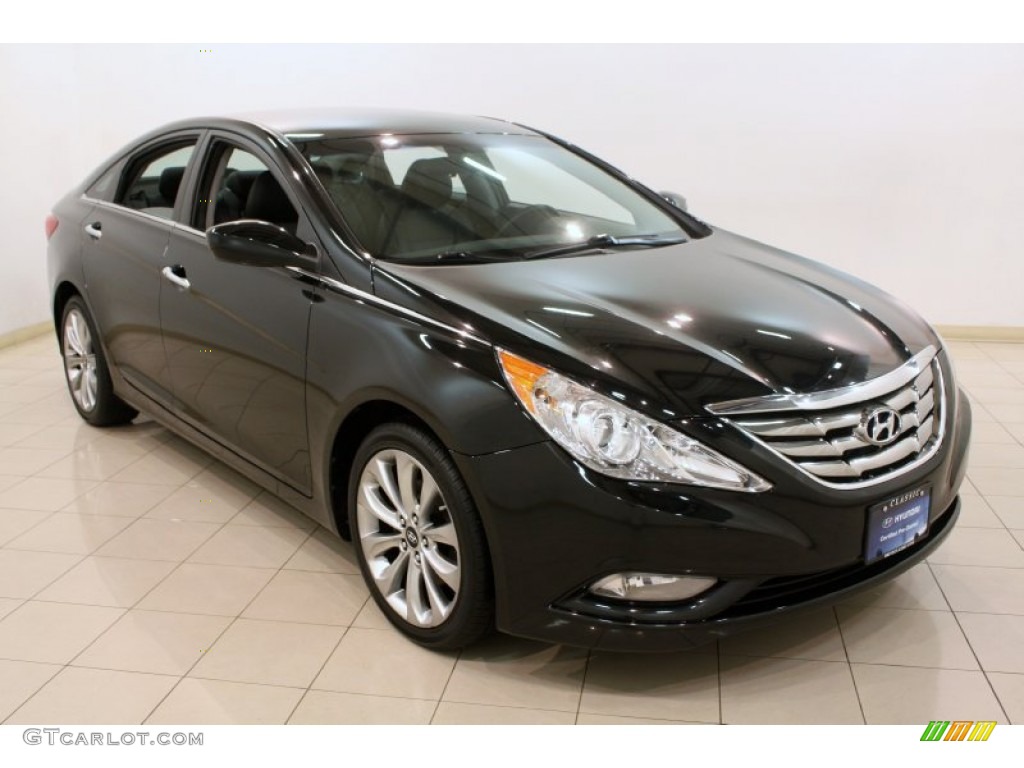 2011 Sonata SE - Midnight Black / Black photo #1