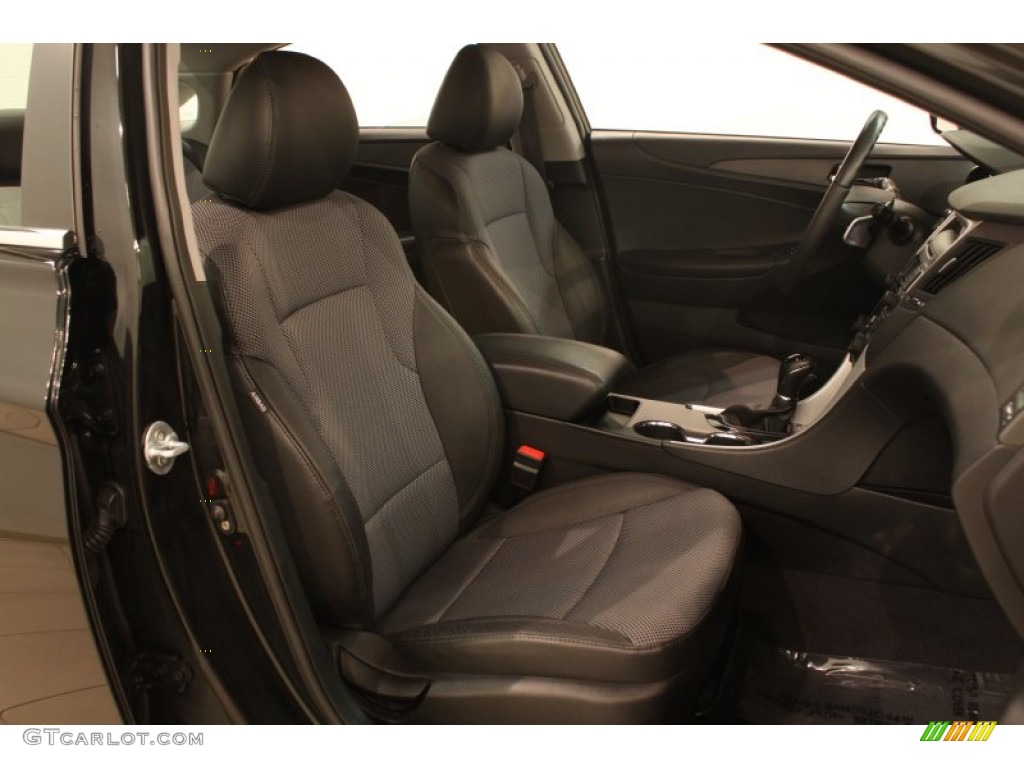 2011 Sonata SE - Midnight Black / Black photo #11
