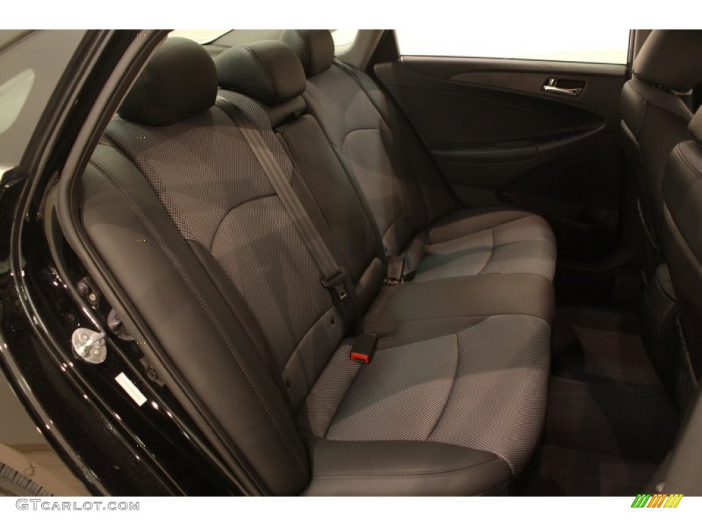 2011 Sonata SE - Midnight Black / Black photo #12
