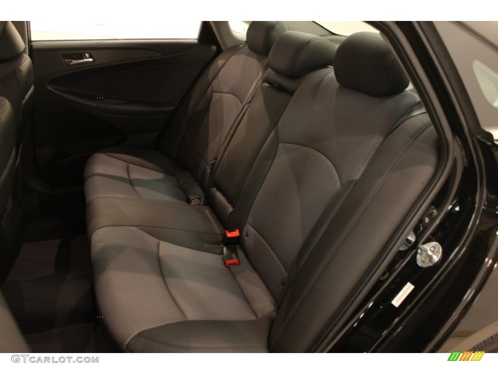 2011 Sonata SE - Midnight Black / Black photo #13