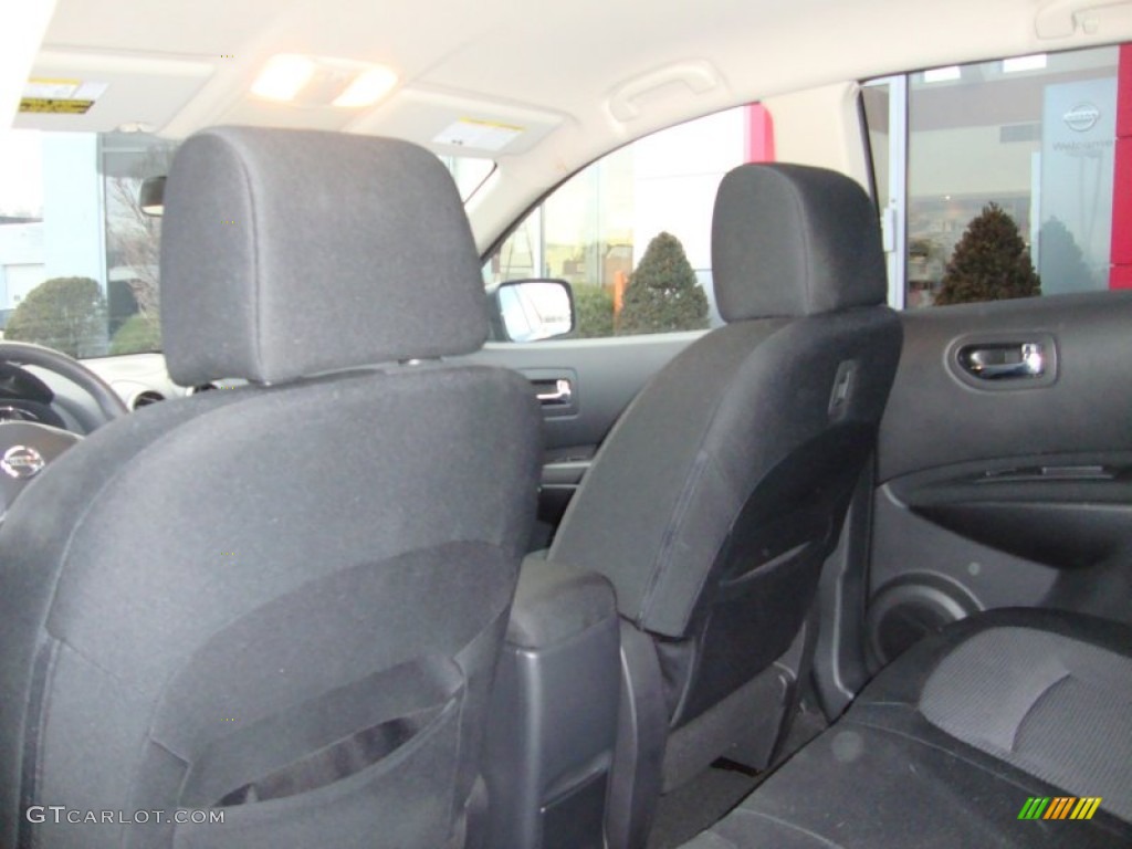 2011 Rogue SV AWD - Gotham Gray Metallic / Black photo #8