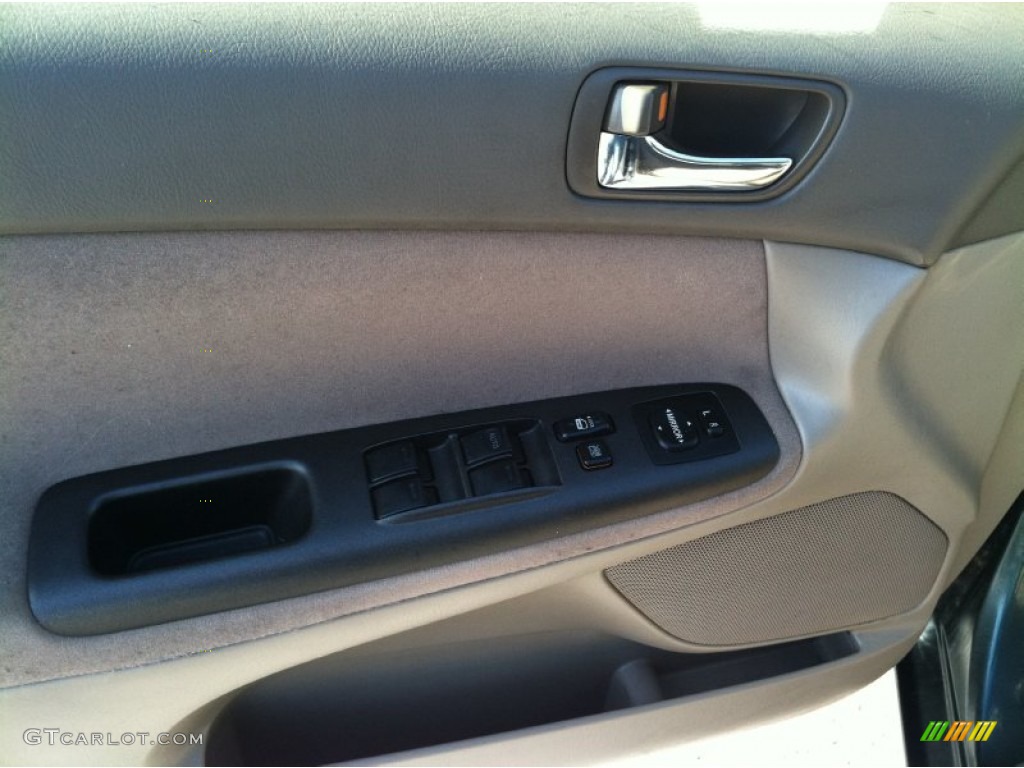 2005 Camry LE - Aspen Green Pearl / Gray photo #7
