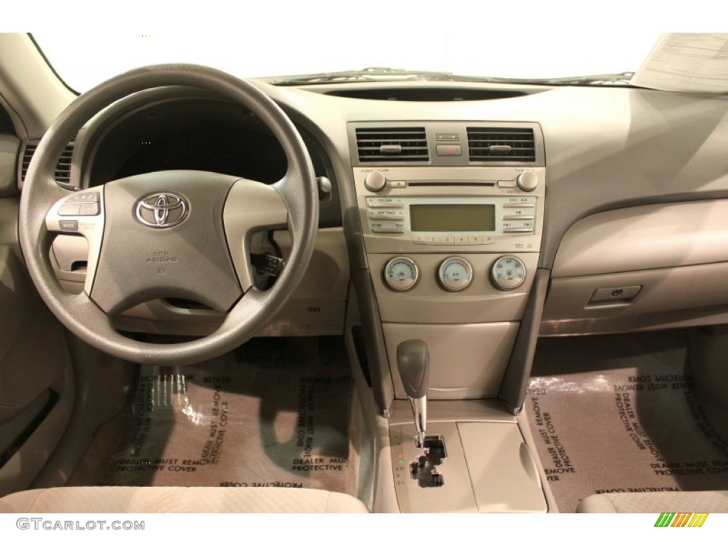 2007 Toyota Camry LE Ash Dashboard Photo #77607015