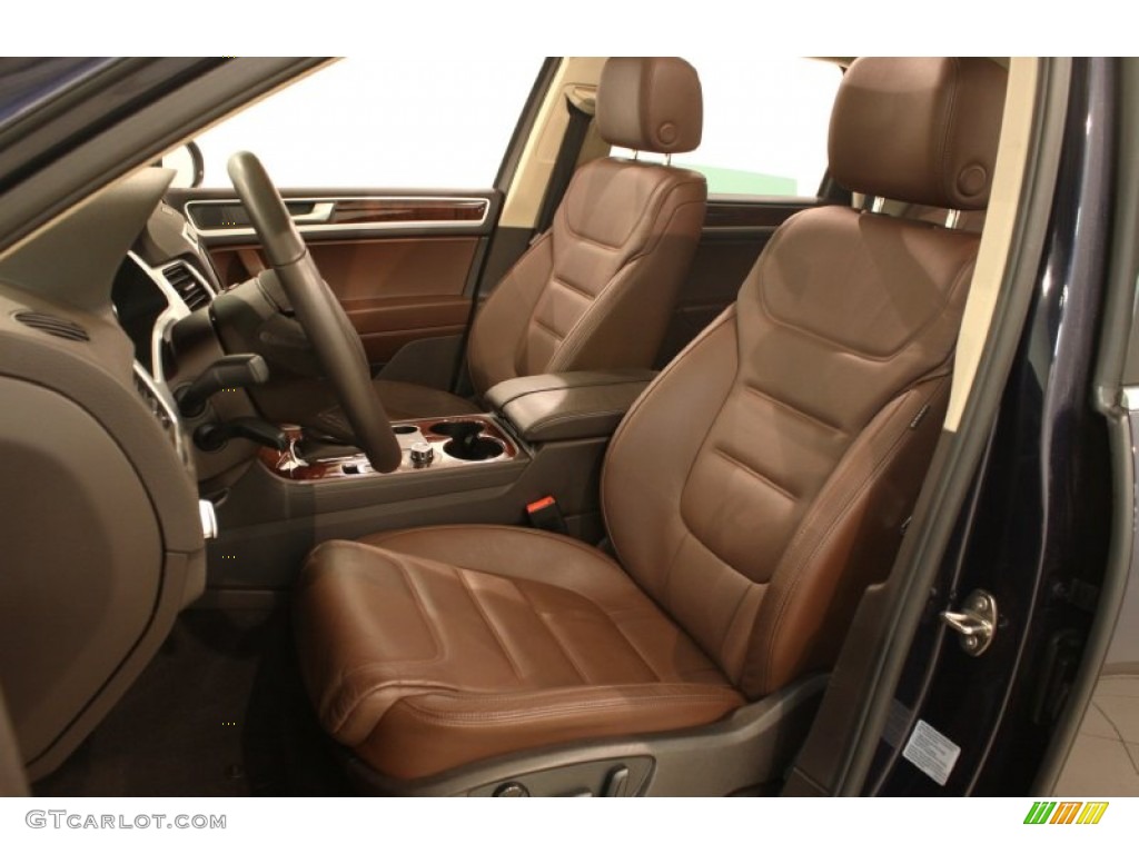 2012 Volkswagen Touareg VR6 FSI Lux 4XMotion Front Seat Photo #77607171