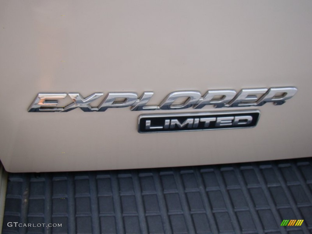 2005 Explorer Limited - Ivory Parchment Tri Coat / Medium Parchment photo #35