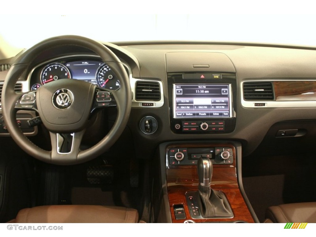 2012 Volkswagen Touareg VR6 FSI Lux 4XMotion Saddle Brown Dashboard Photo #77607483