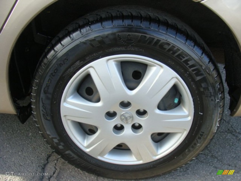 2005 Toyota Corolla LE Wheel Photo #77609490