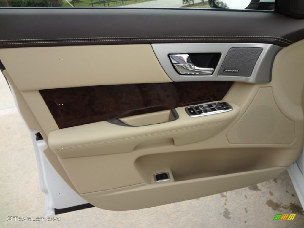 2013 Jaguar XF I4 T Barley/Truffle Door Panel Photo #77610627