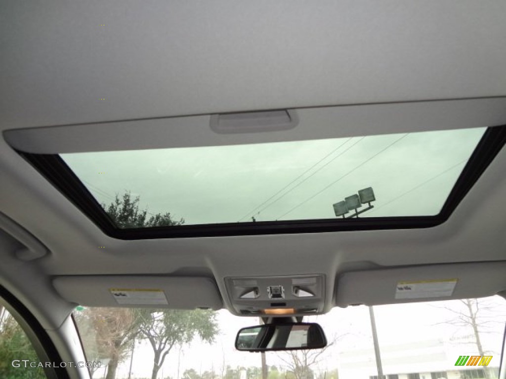 2013 Jaguar XF I4 T Sunroof Photo #77610816