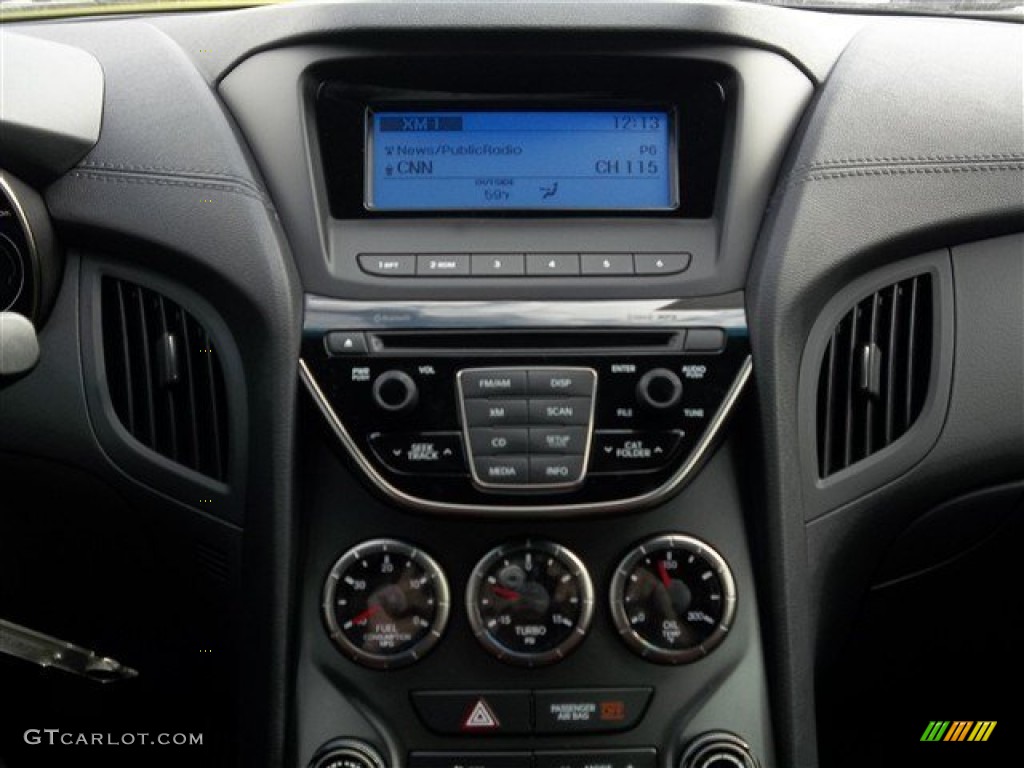 2013 Hyundai Genesis Coupe 2.0T R-Spec Controls Photo #77612269
