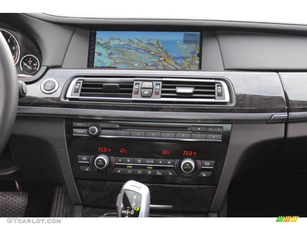 2012 BMW 7 Series 750i xDrive Sedan Navigation Photos