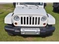 Stone White - Wrangler Unlimited Sahara Photo No. 10