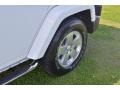 Stone White - Wrangler Unlimited Sahara Photo No. 13