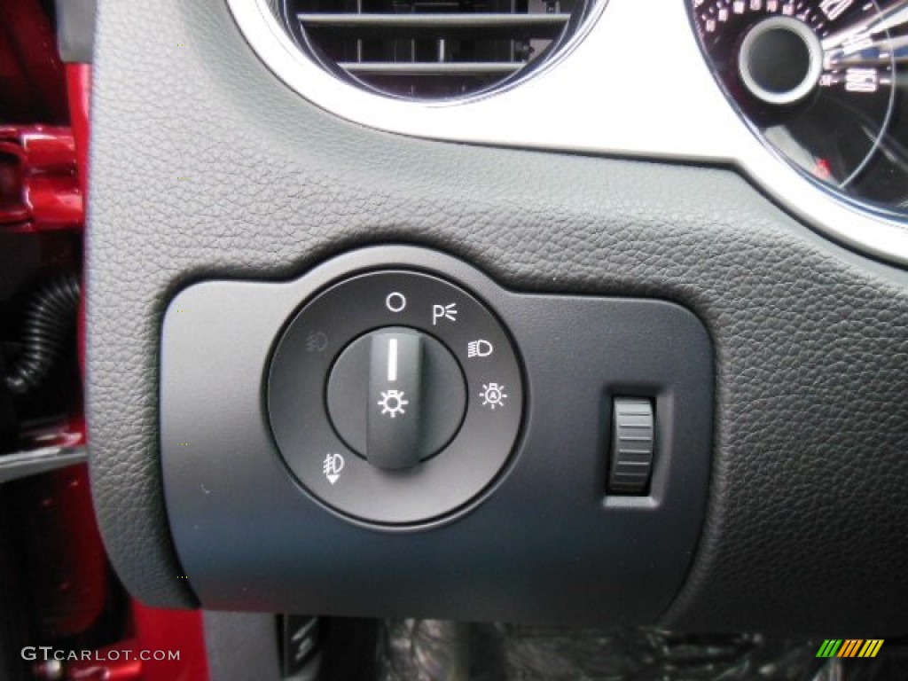 2014 Ford Mustang GT Premium Coupe Controls Photo #77616306