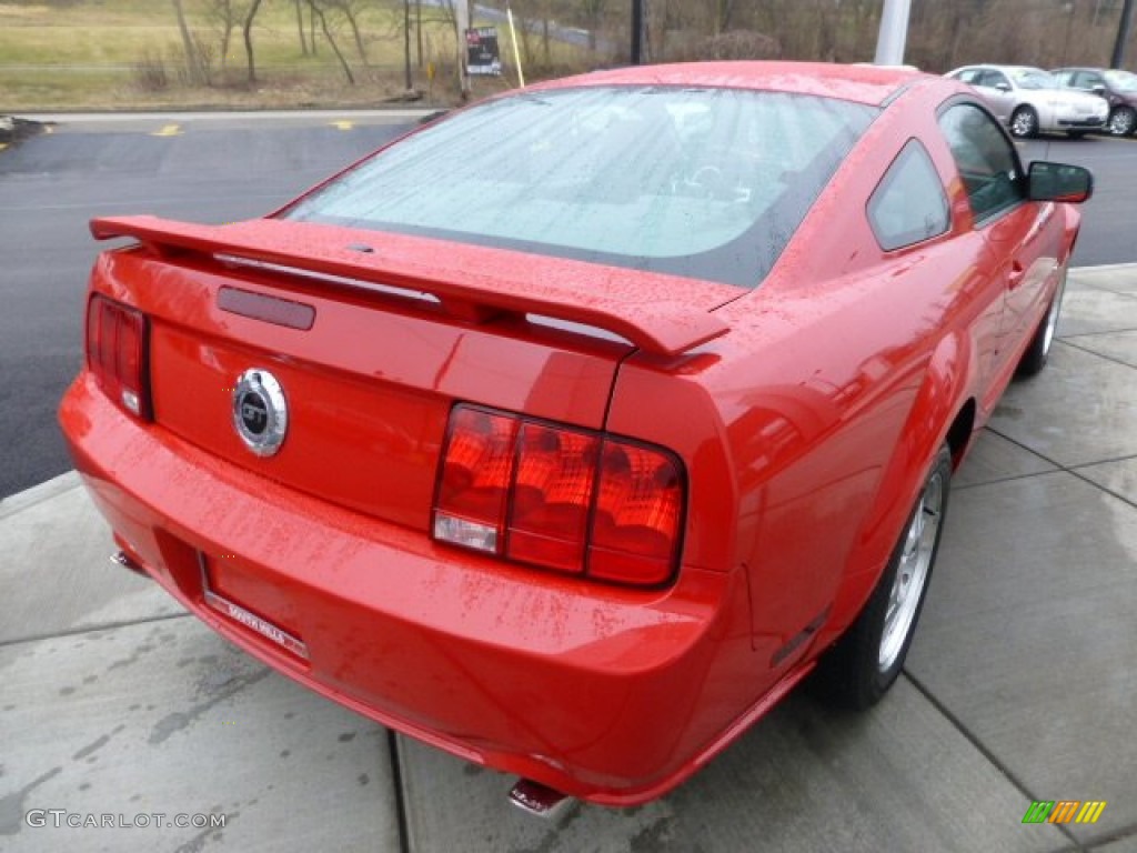 2007 Mustang GT Premium Coupe - Torch Red / Light Graphite photo #5