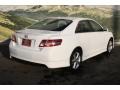 Super White - Camry SE Photo No. 3
