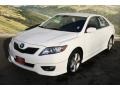 Super White - Camry SE Photo No. 5