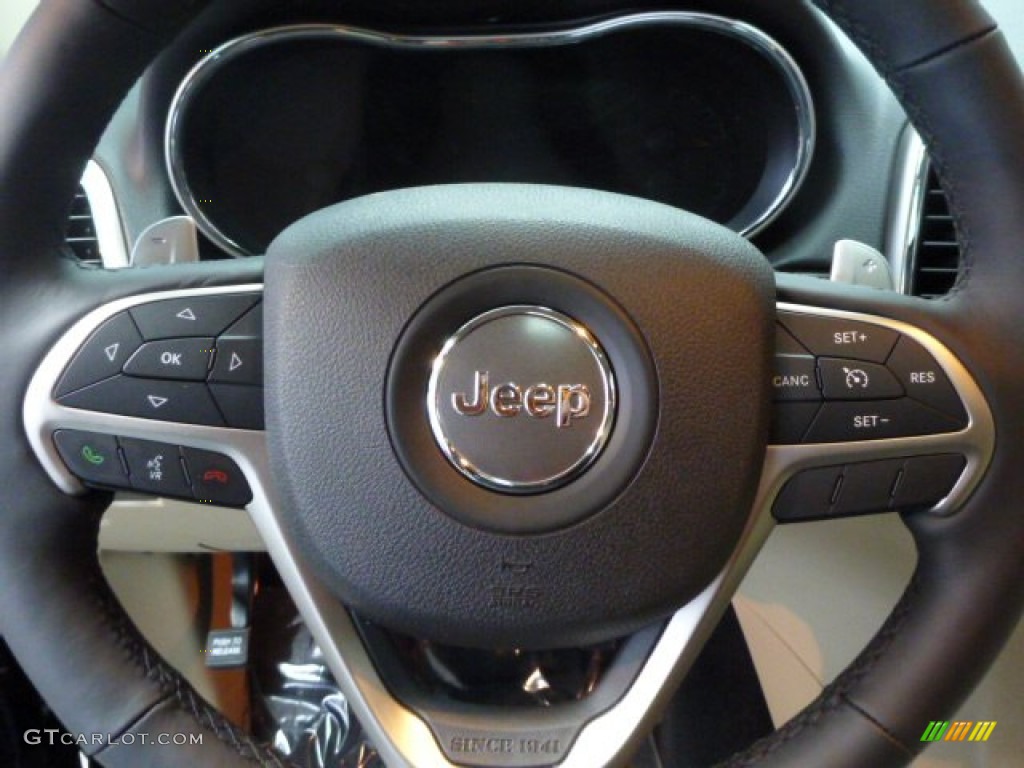 2014 Jeep Grand Cherokee Limited 4x4 New Zealand Black/Light Frost Steering Wheel Photo #77620121