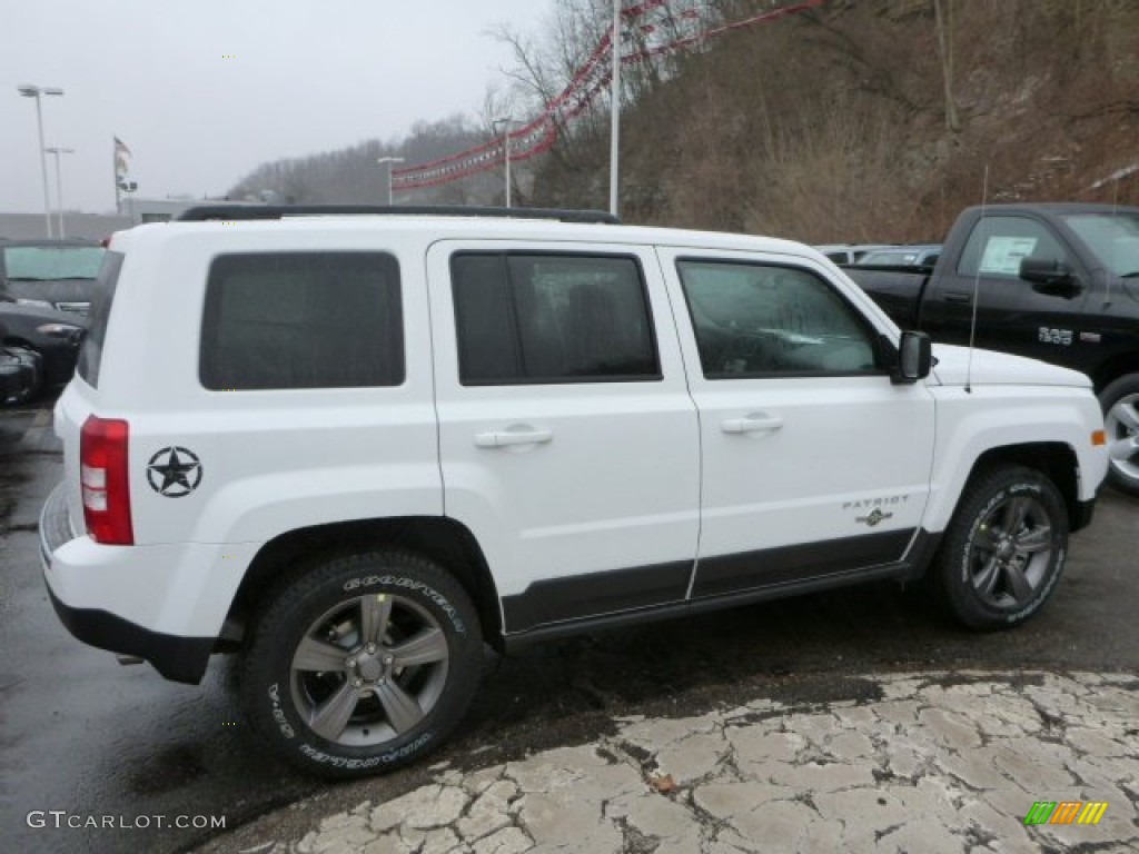 2013 Patriot Oscar Mike Freedom Edition 4x4 - Bright White / Freedom Edition Black/Silver photo #5