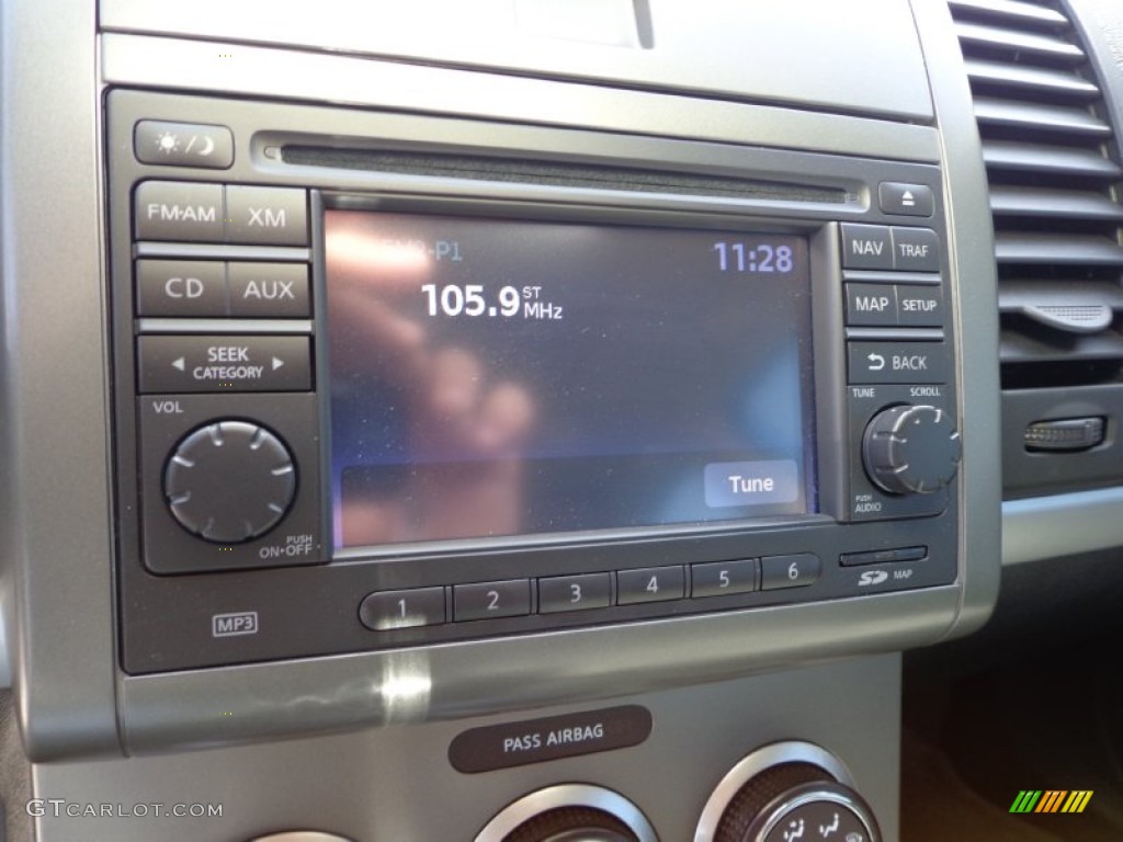 2012 Nissan Sentra 2.0 SR Audio System Photo #77624225