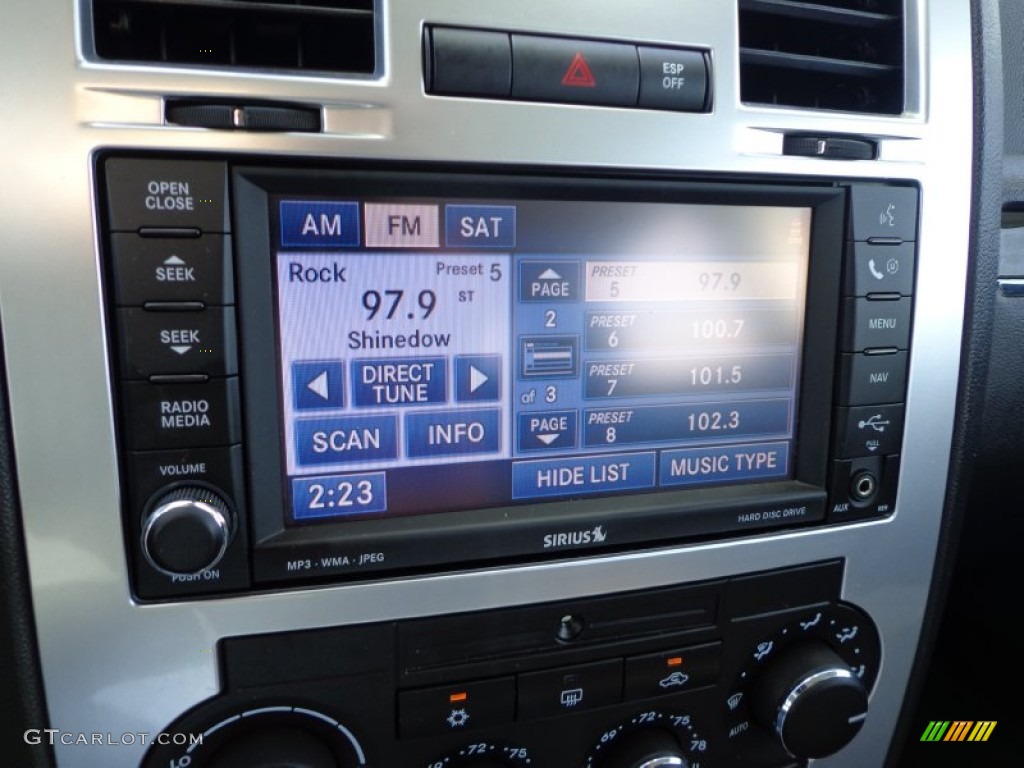 2010 Chrysler 300 300S V8 Controls Photo #77625866