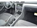 Black - Passat 2.5L S Photo No. 6