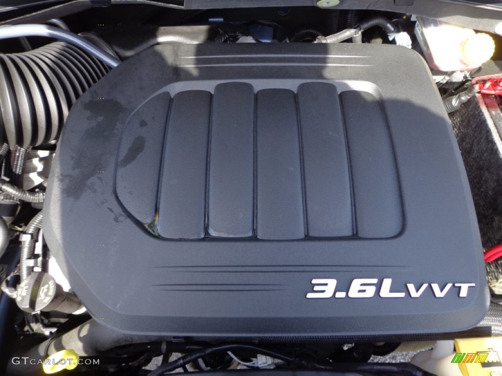 2012 Chrysler Town & Country Touring 3.6 Liter DOHC 24-Valve VVT Pentastar V6 Engine Photo #77626157
