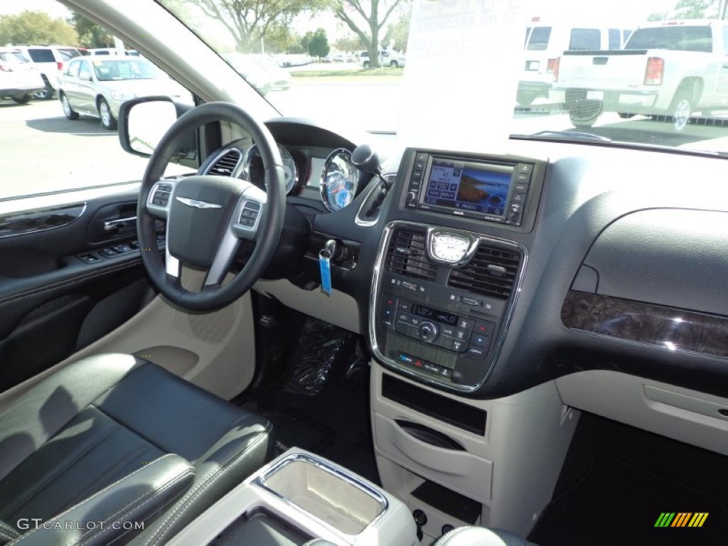 2012 Town & Country Touring - True Blue Pearl / Black/Light Graystone photo #13