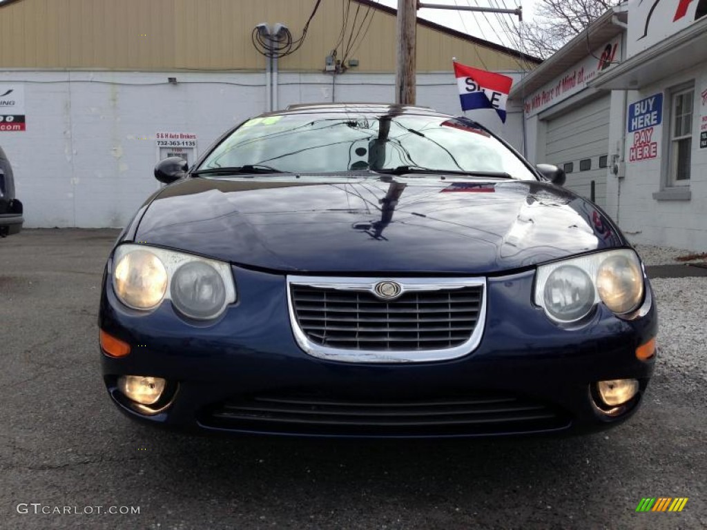 2004 300 M Sedan - Midnight Blue Pearl / Light Taupe photo #7