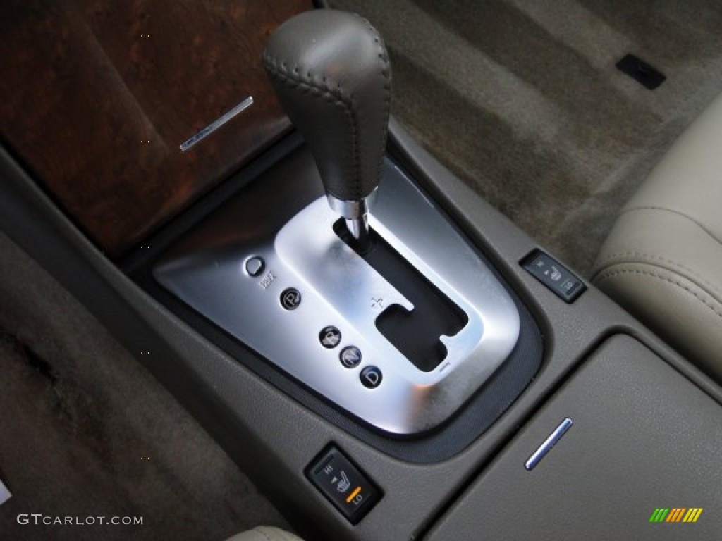 2009 Nissan Altima 2.5 S Transmission Photos