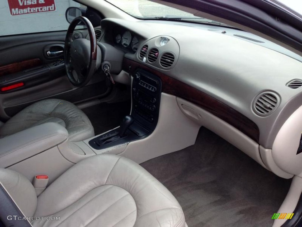 2004 Chrysler 300 M Sedan Light Taupe Dashboard Photo #77627652