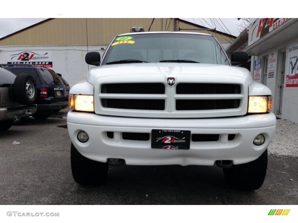 2001 Ram 1500 Sport Club Cab 4x4 - Bright White / Mist Gray photo #9