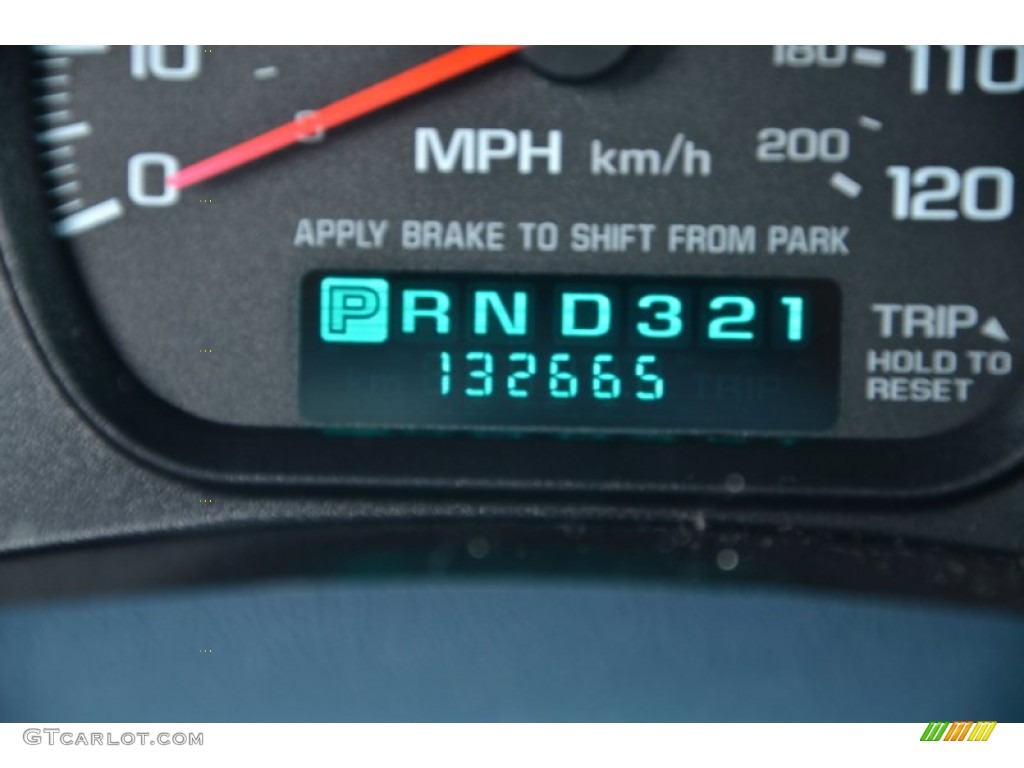 2004 Impala  - White / Regal Blue photo #19