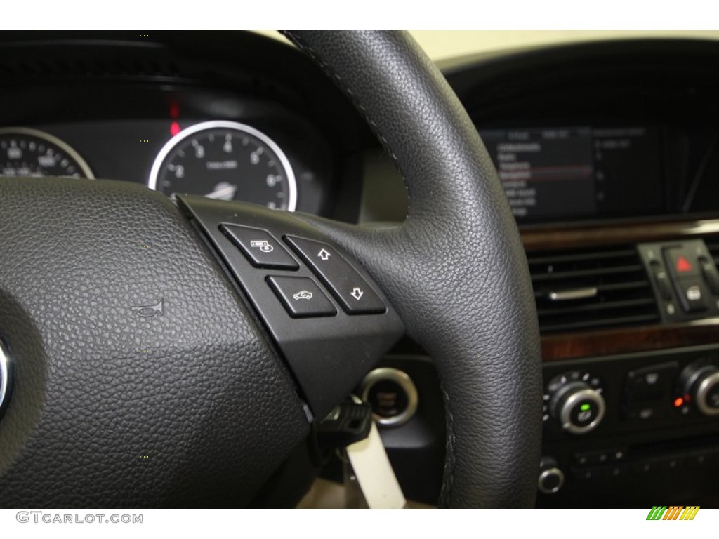 2010 BMW 5 Series 528i Sedan Controls Photo #77631594